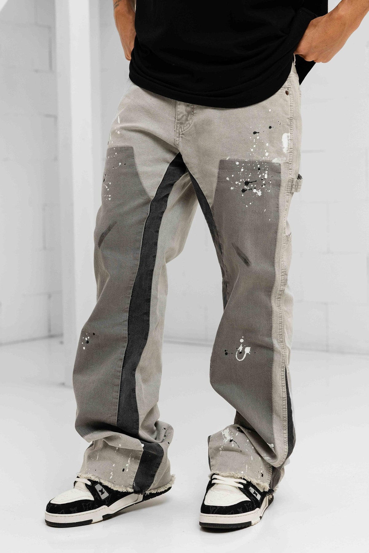 GREY GALLERY DEPTH - PAINT SPLATTER DENIM JEANS